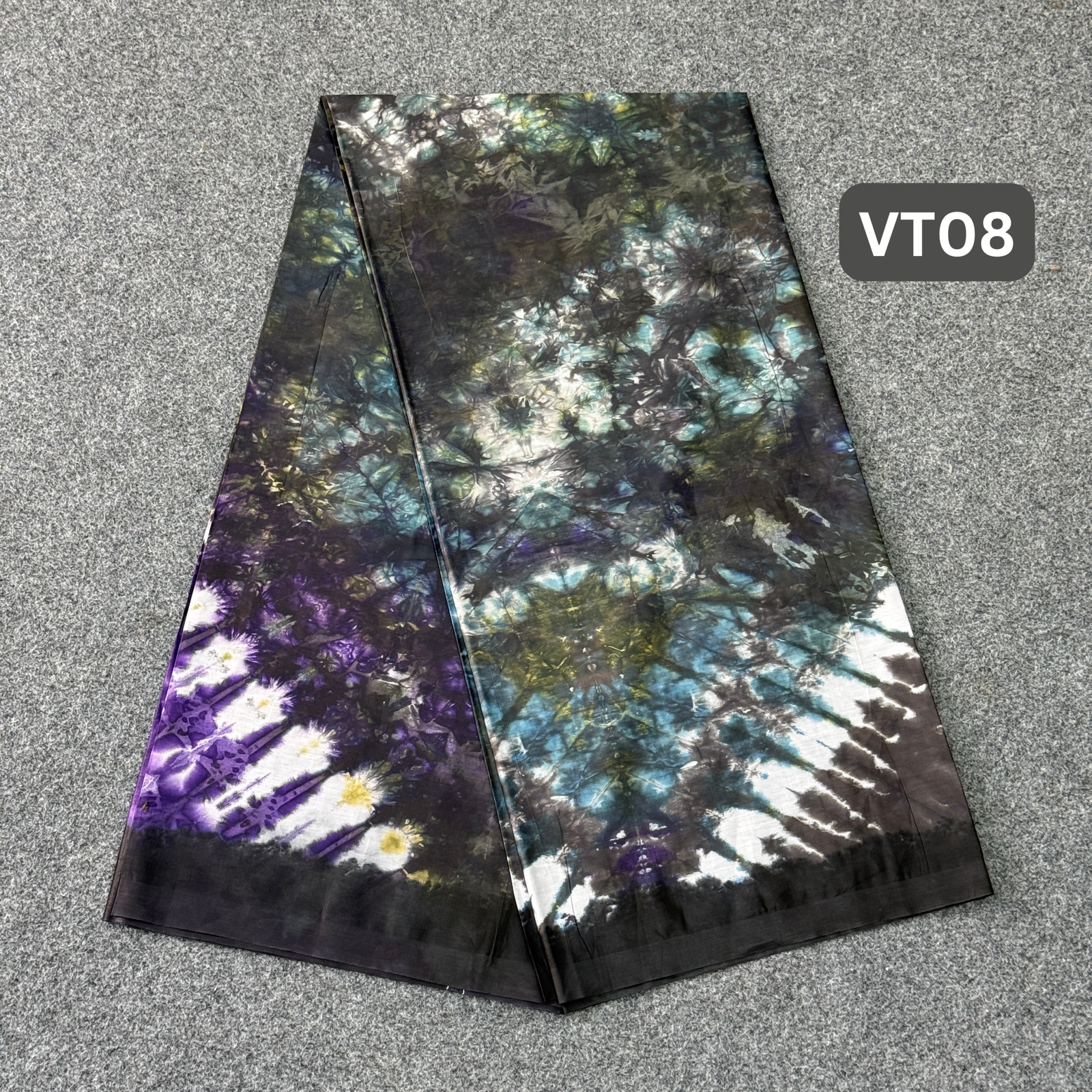 Luxury Vatikl Lungi VT08